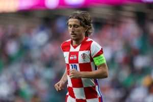 FILMSKA PRIČA O „VATRENIMA“: Dokumentarni film 'Hrvatska: Definiranje nacije' ekskluzivno od 30. svibnja na FIFA+ kapetan Luka Mdric