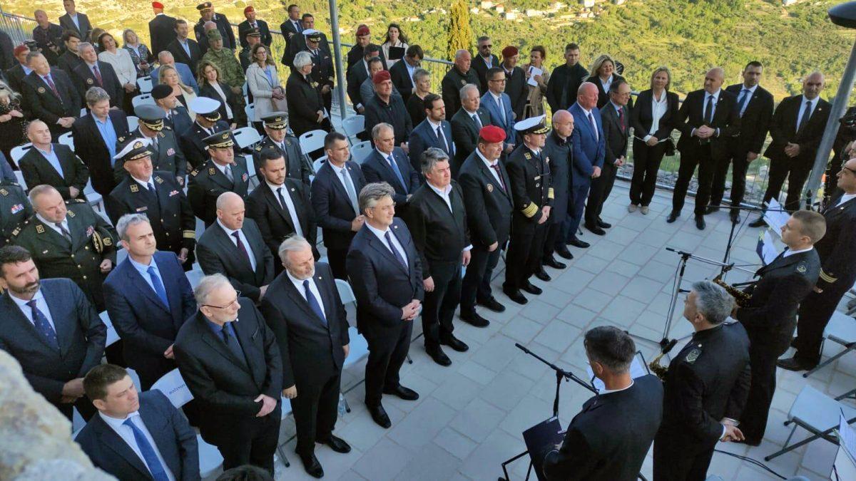 PREDSJEDNIK UDRUGE VETERANA IV GARDIJSKE BRIGADE HV-a: Potpisnici sramotnog pisma za pomilovanje Perkovića i Mustaća nisu dobrodošli među naše veterane PREDSJEDNIK UDRUGE VETERANA IV GARDIJSKE BRIGADE HV-a: Potpisnici sramotnog pisma za pomilovanje Perkovića i Mustaća nisu dobrodošli među naše veterane
