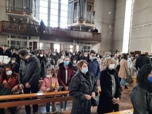 (VIDEO i FOTO) CVJETNICA U MAINZU: Hrvati u velikom broju na svetoj misi u crkvi sv. Bonifacija (VIDEO i FOTO) CVJETNICA U MAINZU: Hrvati u velikom broju na svetoj misi u crkvi sv. Bonifacija