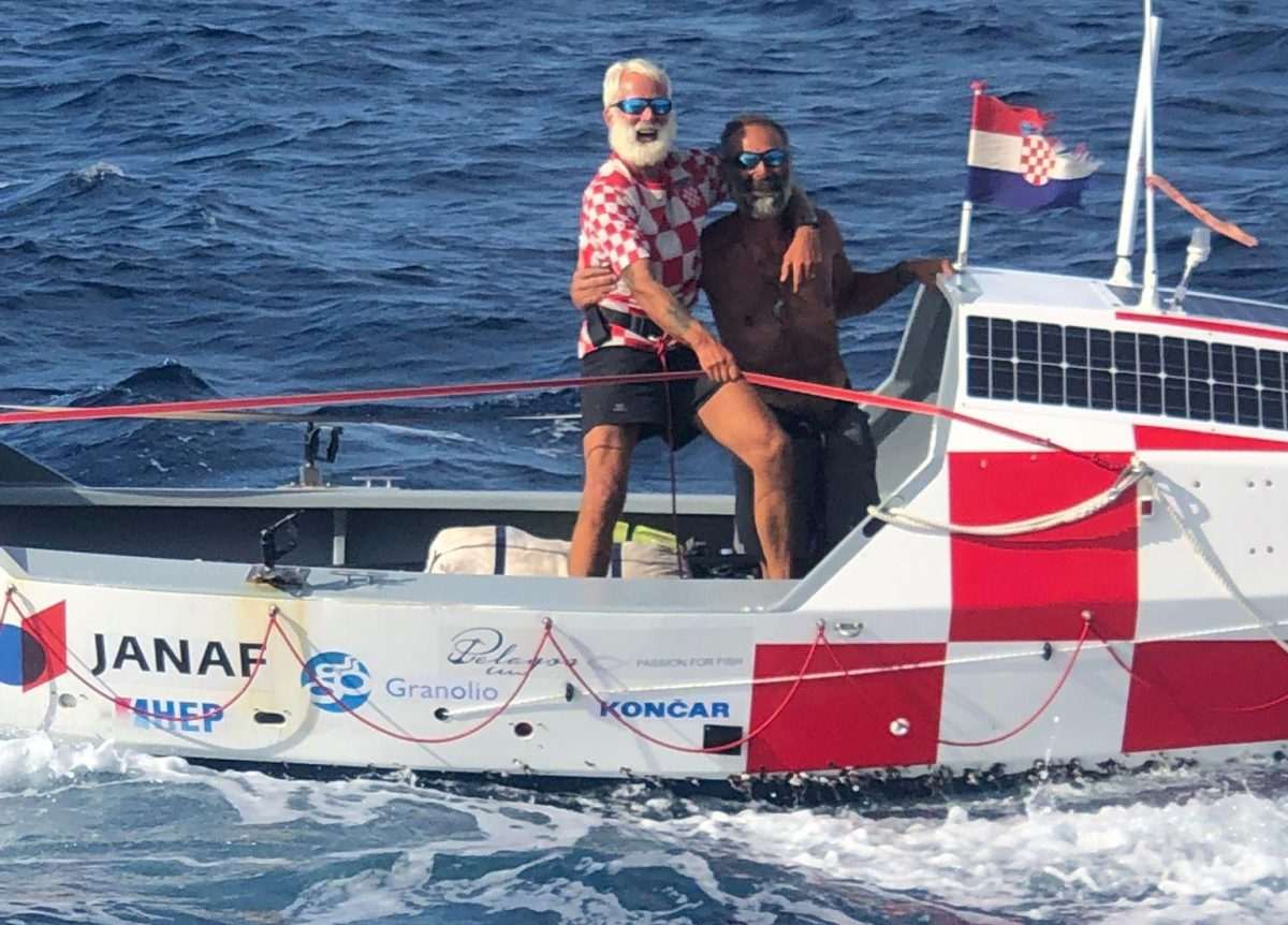 (FOTO I VIDEO) UZ BOŽJU POMOĆ NA FENIXU: Dvojica hrvatskih branitelja preveslali Atlantski ocean i ušli u povijest (FOTO I VIDEO) UZ BOŽJU POMOĆ NA FENIXU: Dvojica hrvatskih branitelja preveslali Atlantski ocean i ušli u povijest