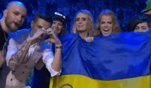UKRAJINSKA PJESMA POBJEDNICA EUROVIZIJE - Zelenskij oduševljen: "Naša je hrabrost zadivila svijet, a naša glazba osvojila Europu" UKRAJINSKA PJESMA POBJEDNICA EUROVIZIJE - Zelenskij oduševljen: "Naša je hrabrost zadivila svijet, a naša glazba osvojila Europu"