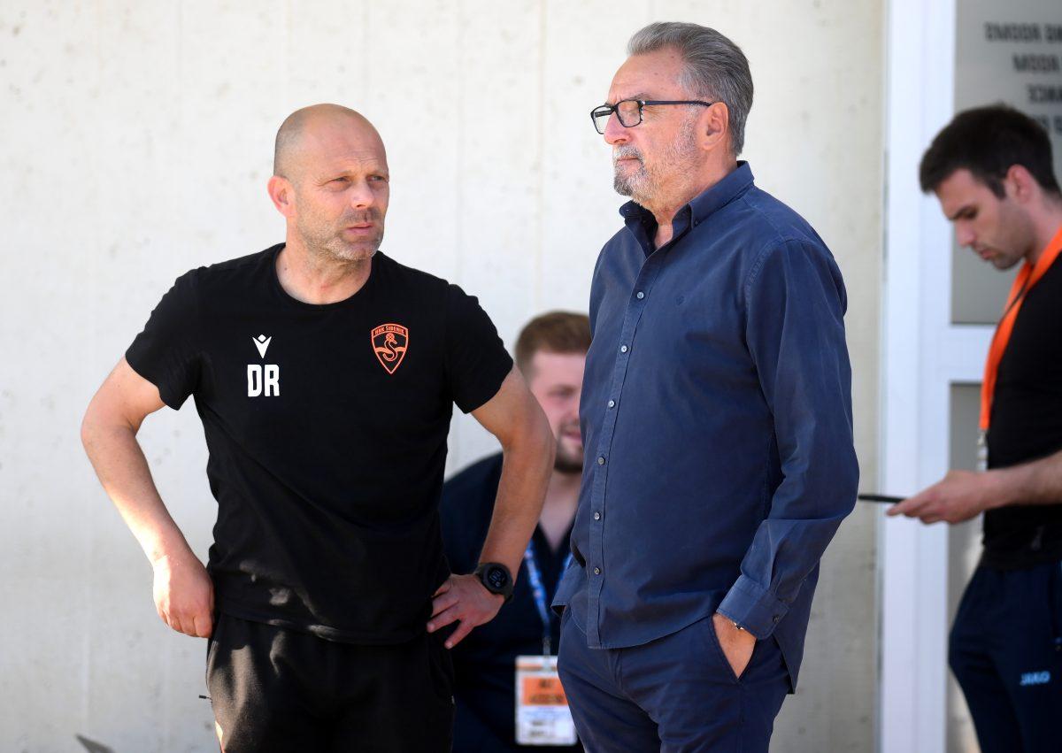 DINAMO POTVRDIO 23. NASLOV: Modri kolo prije kraja pobjedom u Šibeniku osigurali naslov prvaka Hrvatske DINAMO POTVRDIO 23. NASLOV: Modri kolo prije kraja pobjedom u Šibeniku osigurali naslov prvaka Hrvatske