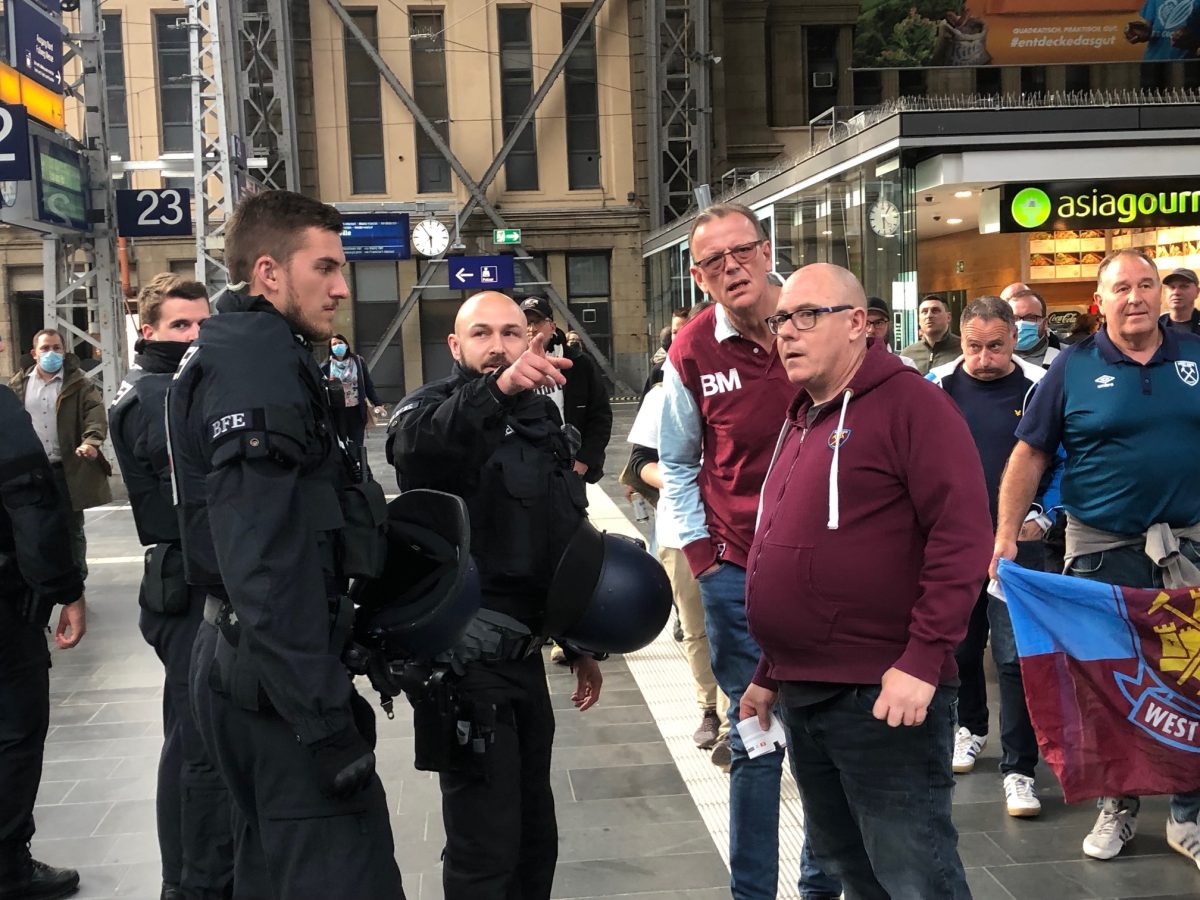 POLICIJA IMALA PUNE RUKE POSLA: Tučnjave po Frankfurtu, uoči utakmice privedeno više od 30 navijača