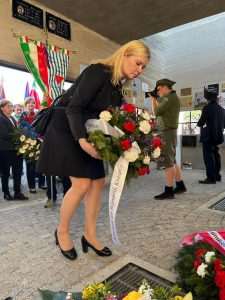 BEČ: Predstavnica Veleposlanstva RH položila vijenac žrtvama nacionalsocijalizma u Gusenu u Austriji Andreja Selendic