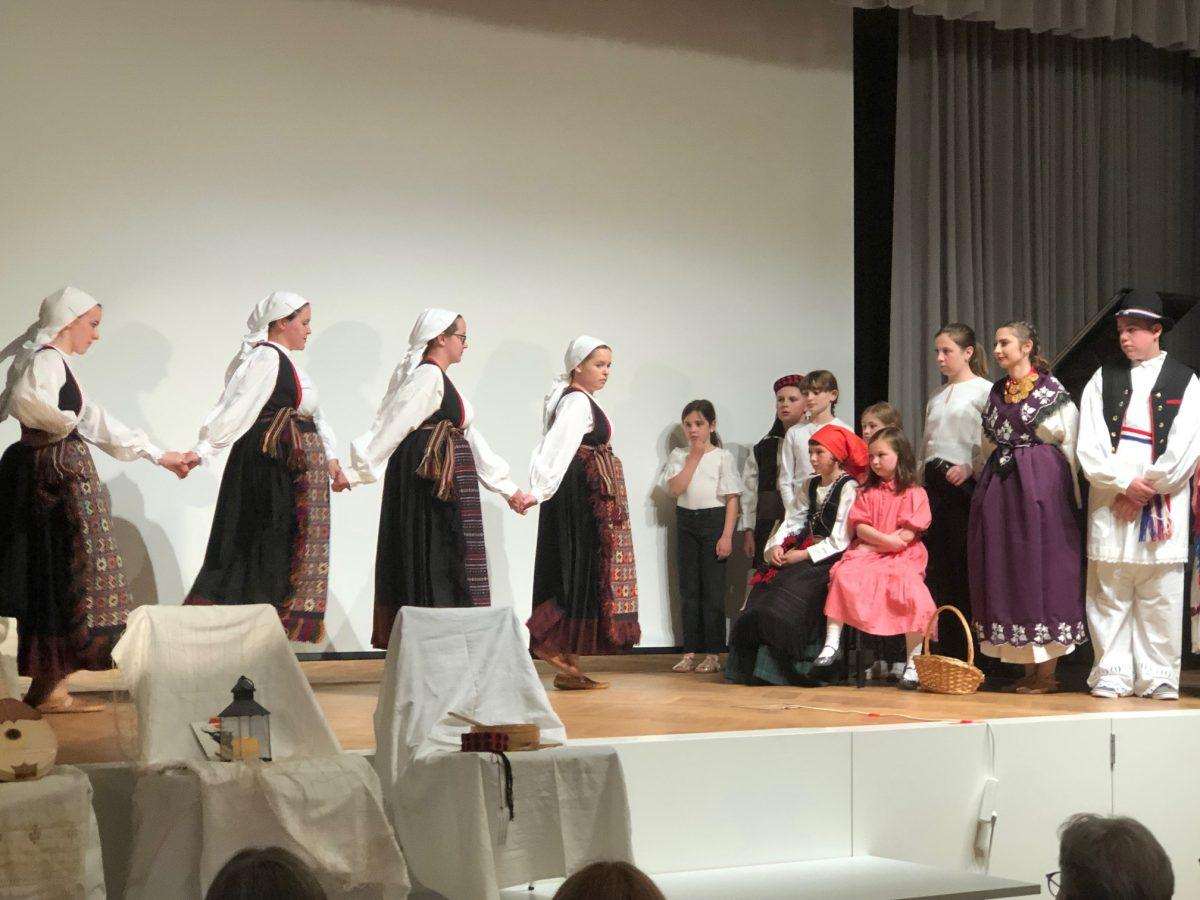 (FOTO i VIDEO) 30 GODINA ZAJEDNO: U Stuttgartu proslavljena 30. godišnjica Hrvatske nastave u Baden-Württembergu (FOTO i VIDEO) 30 GODINA ZAJEDNO: U Stuttgartu proslavljena 30. godišnjica Hrvatske nastave u Baden-Württembergu