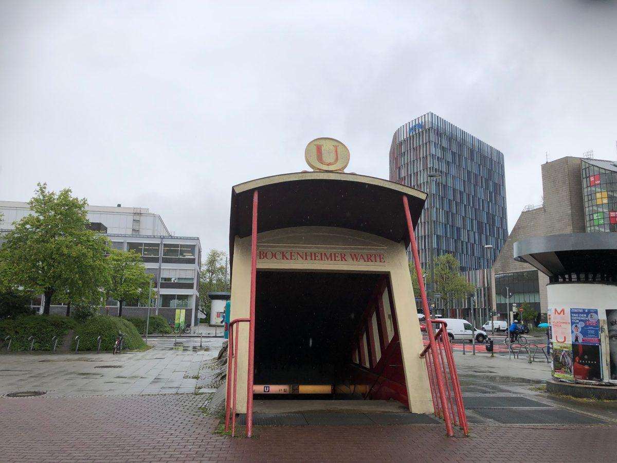 Ulaz u podzemnu željeznicu na Bockenheimer Warte u Frankfurtu / Foto: Fenix (SIM)