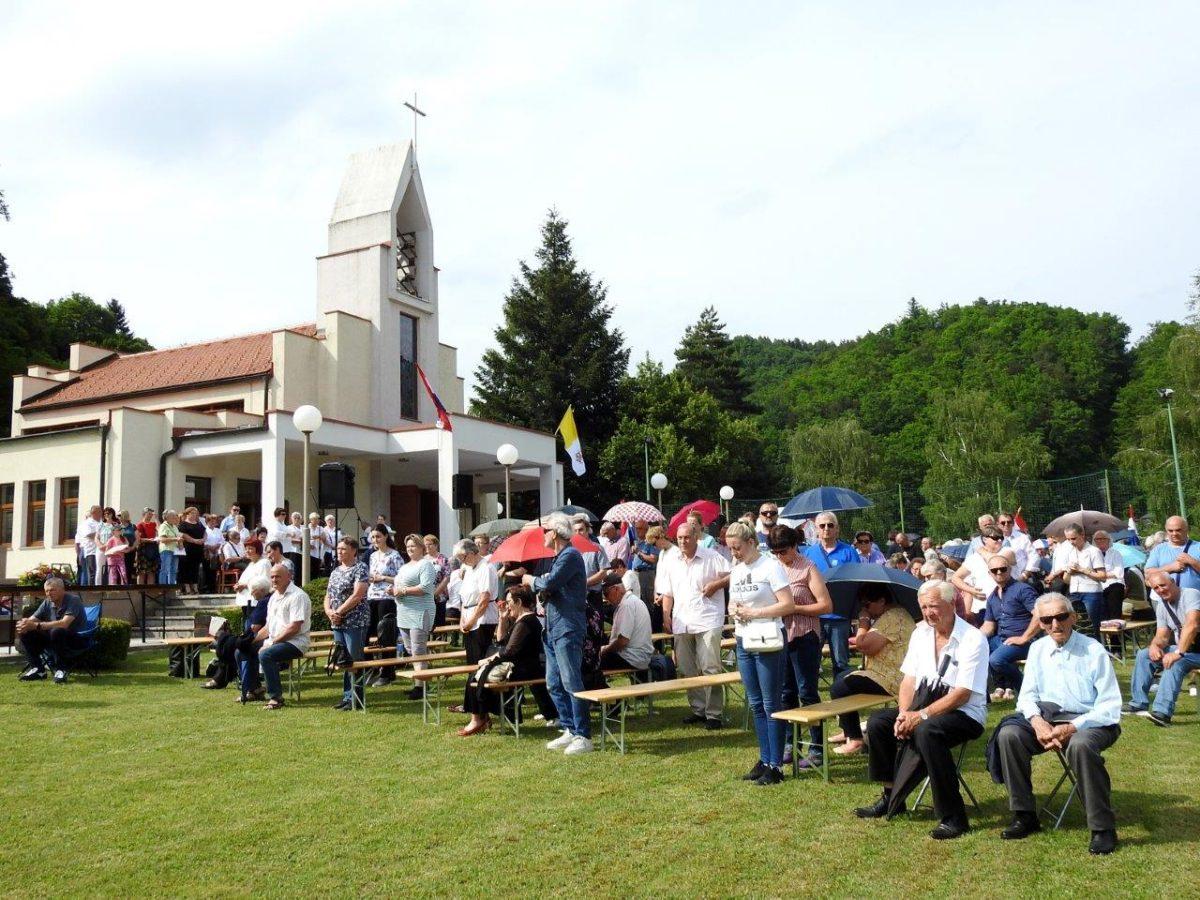 OBLJETNICA MACELJSKE TRAGEDIJE: Prije 77. godina partizani u Macelju počinili stravičan zločin OBLJETNICA MACELJSKE TRAGEDIJE: Prije 77. godina partizani u Macelju počinili stravičan zločin