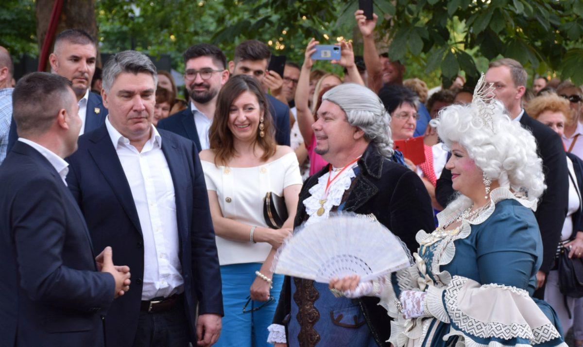 BJELOVAR: Predsjednik Zoran Milanović na Terezijani "dočekao" caricu Mariju Tereziju milanovic terezijana