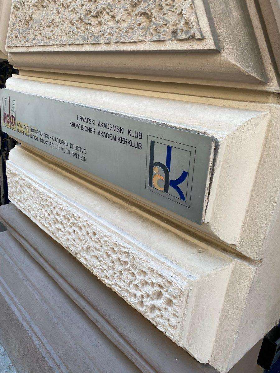 SRAMOTNO: Vandalizam u Hrvatskom centru u Beču SRAMOTNO: Vandalizam u Hrvatskom centru u Beču