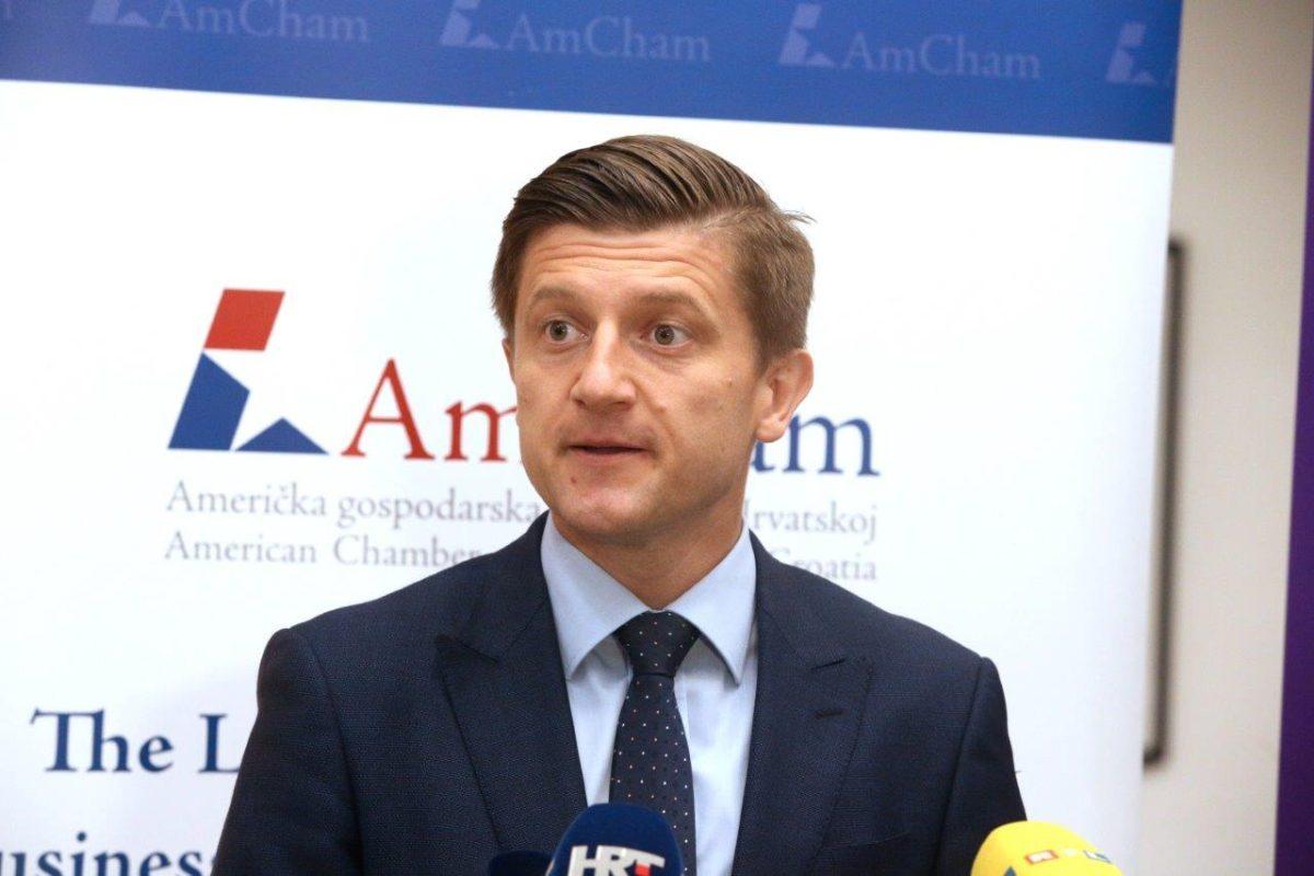 NAJVAŽNIJE O NAJUSPJEŠNIJEM MINISTRU NA ODLASKU: Zdravko Marić je autor porezne reforme, politički preživio nekoliko afera, zagovaratelj rashodne strane proračuna...