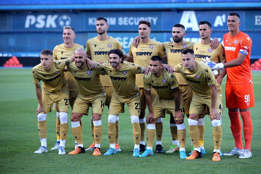 DINAMU NAJVEĆI HRVATSKI DERBI: Pobjednika Superkupa odlučili udarci s 11 metara DINAMU NAJVEĆI HRVATSKI DERBI: Pobjednika Superkupa odlučili udarci s 11 metara