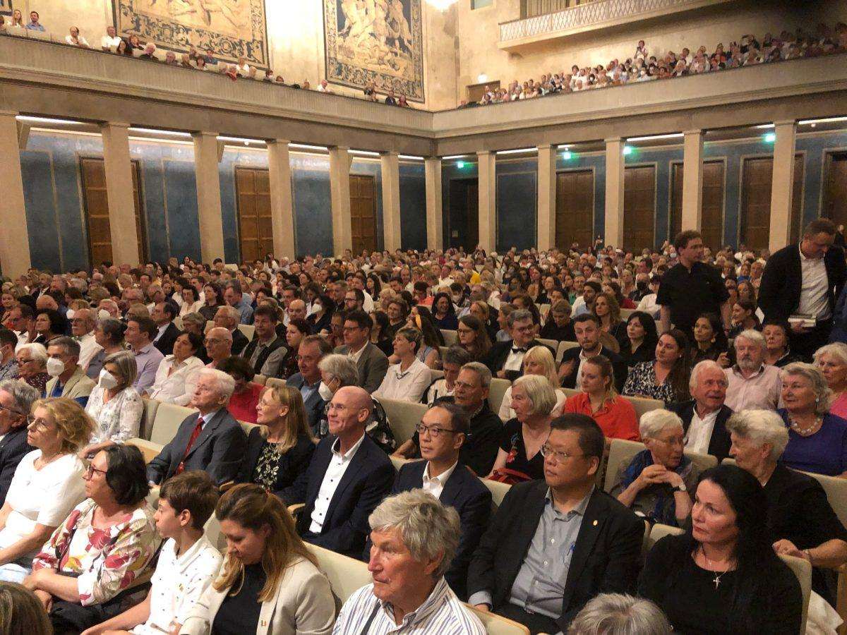 (FOTO) VELIČANSTVEN KONCERT U MÜNCHENU: U znak prijateljstva Bavarske i Hrvatske održan koncert na kojeg je došao i premijer Plenković (FOTO) VELIČANSTVEN KONCERT U MÜNCHENU: U znak prijateljstva Bavarske i Hrvatske održan koncert na kojeg je došao i premijer Plenković