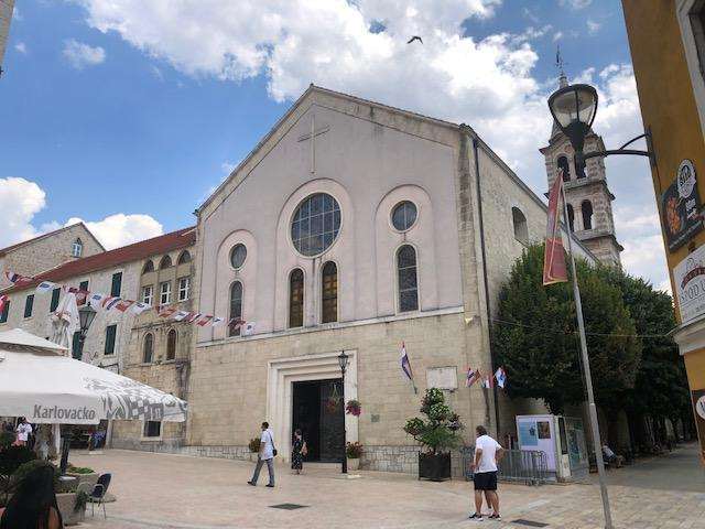 RADOSNA VIJEST IZ SINJA: Crkva Čudotvorne Gospe Sinjske postaje manja bazilika Crkva Čudotvorne Gospe Sinjske u Sinju / Foto: Fenix (SIM)