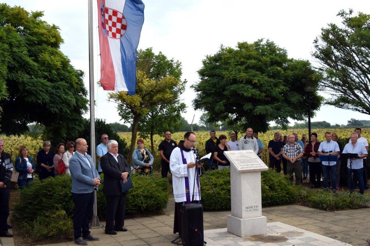 PODSJEĆANJE NA TEROR SRPSKIH KONCENTRACIJSKIH LOGORA: U Nemetinu obilježeno 30 godina od najveće razmjene zarobljenika u Domovinskom ratu