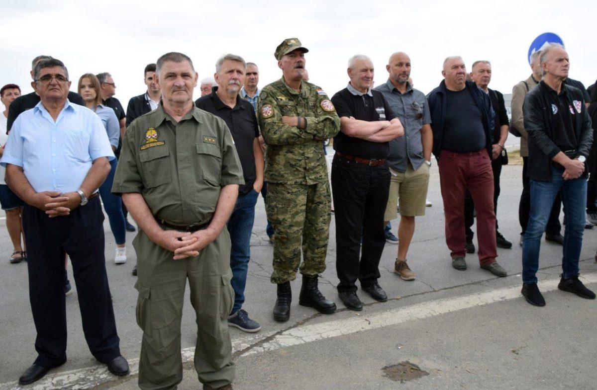 PODSJEĆANJE NA TEROR SRPSKIH KONCENTRACIJSKIH LOGORA: U Nemetinu obilježeno 30 godina od najveće razmjene zarobljenika u Domovinskom ratu