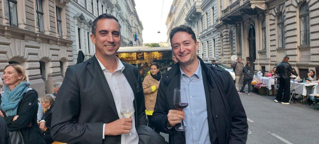 GRADIŠĆANSKI HRVATI: „Ulična fešta” i “Dan mladih” bili su “pun pogodak”. Mnoštvo Hrvata i slavlje uz glazbu, jelo i piće