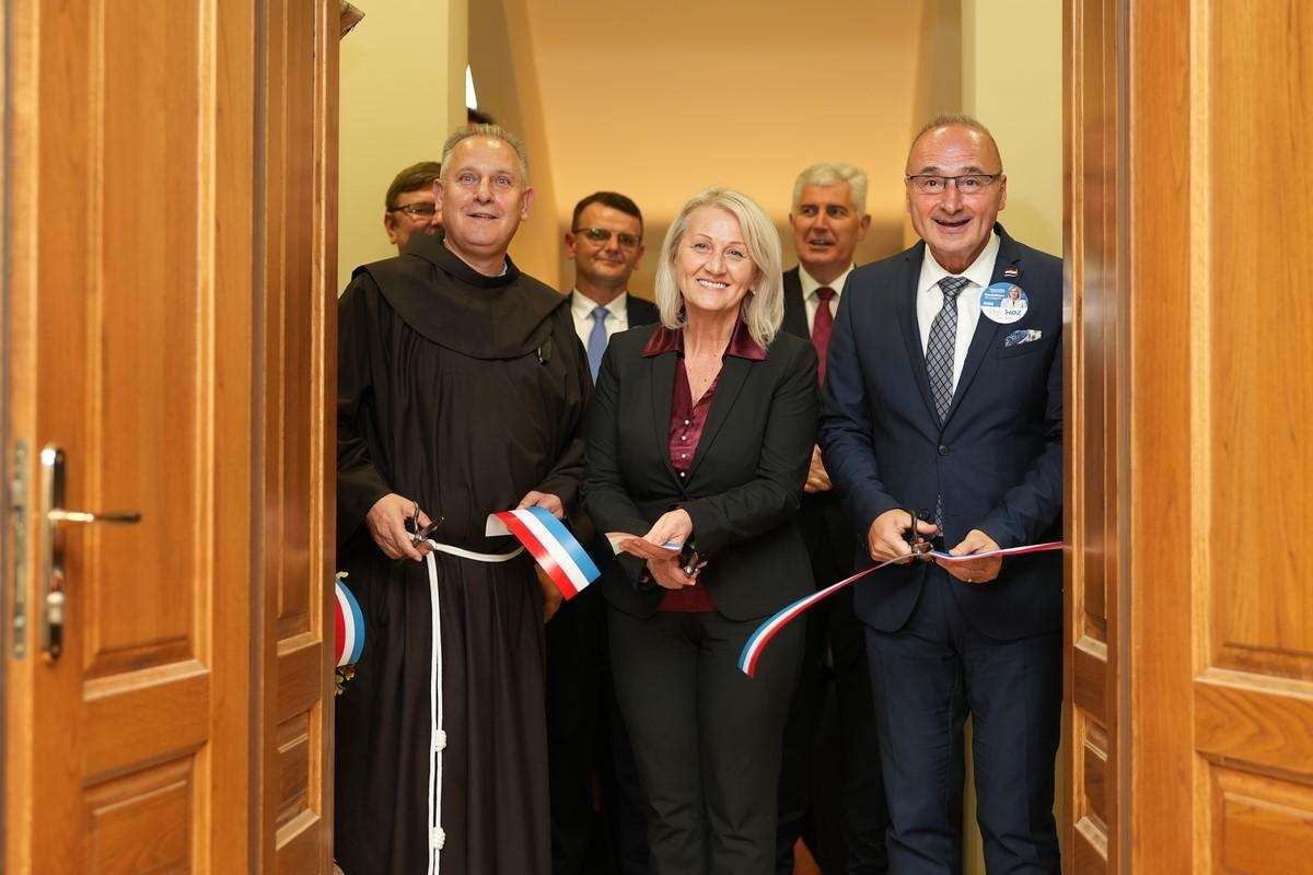 KRIŠTO: Vjerujem u snagu zajedništva i uvjerena sam kako naša borba nije uzaludna KRIŠTO: Vjerujem u snagu zajedništva i uvjerena sam kako naša borba nije uzaludna