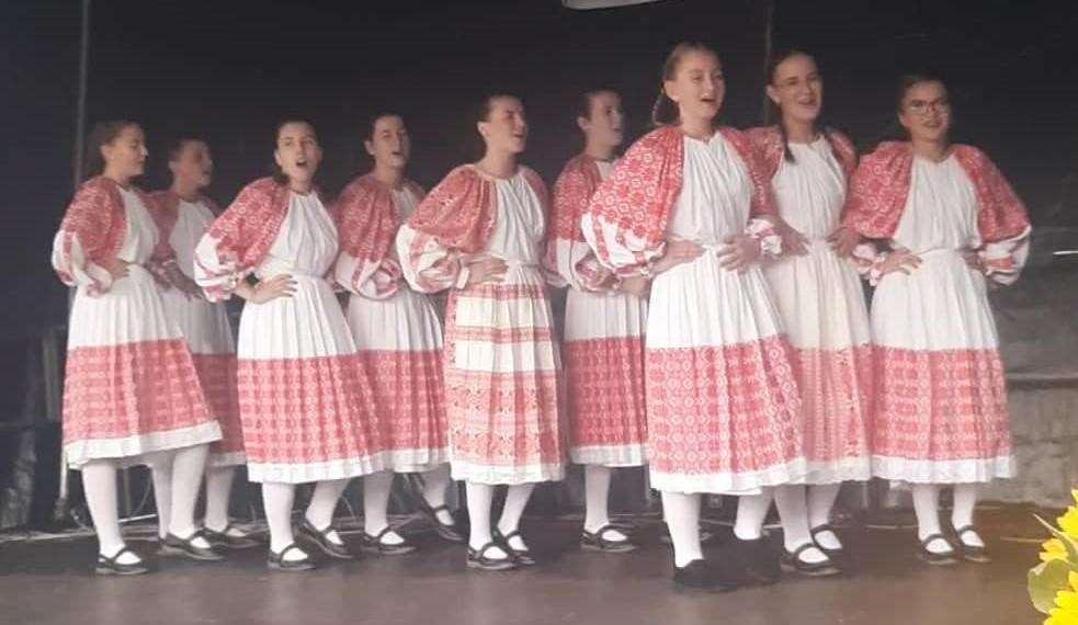 "CROATIO, IZ DUŠE TE LJUBIM": Impresivan nastup Folklora HKM Augsburg na Herbstfestu "CROATIO, IZ DUŠE TE LJUBIM": Impresivan nastup Folklora HKM Augsburg na Herbstfestu