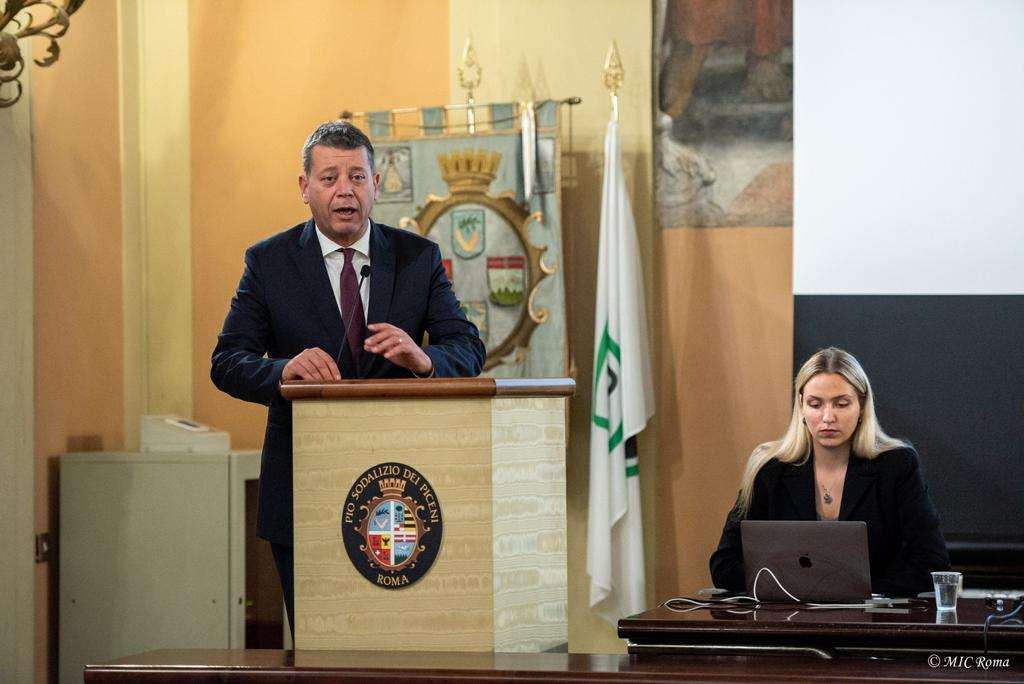 (FOTO) „DVA GLASA, JEDNA PRIČA“: U Rimu održano zanimljivo predavanje o Vranskom jezeru i plemićkoj obitelji Borelli Jasen Mesić