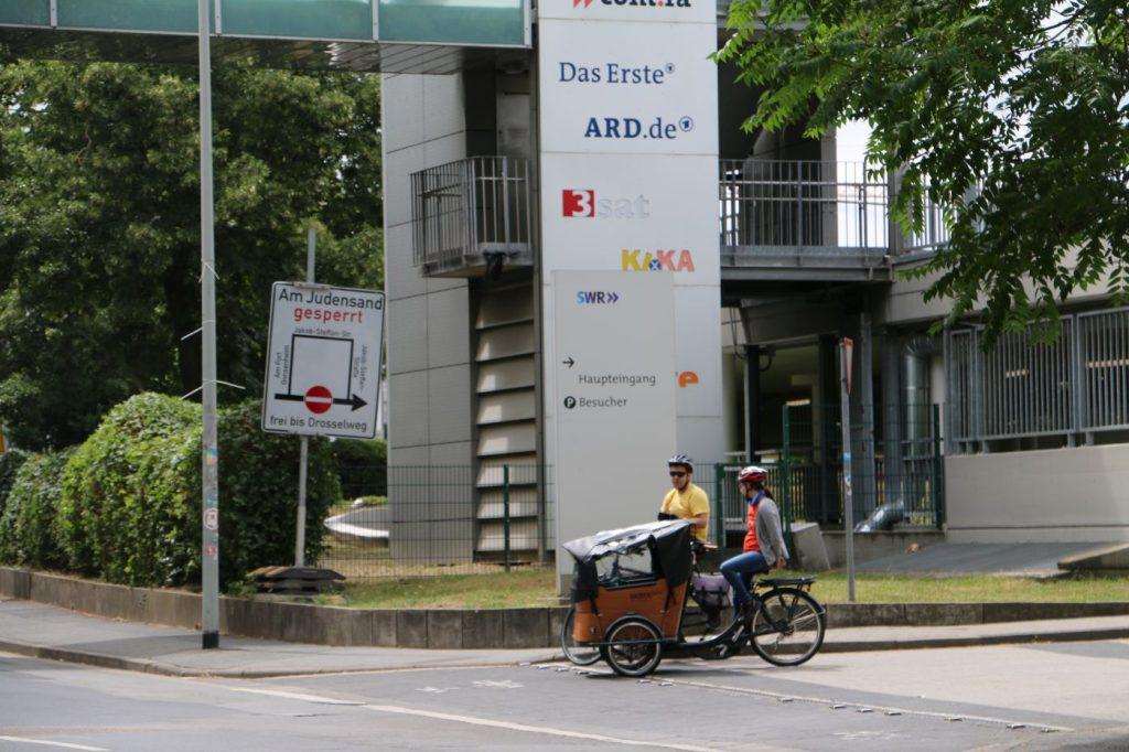 mainz grad ljudi bicikl