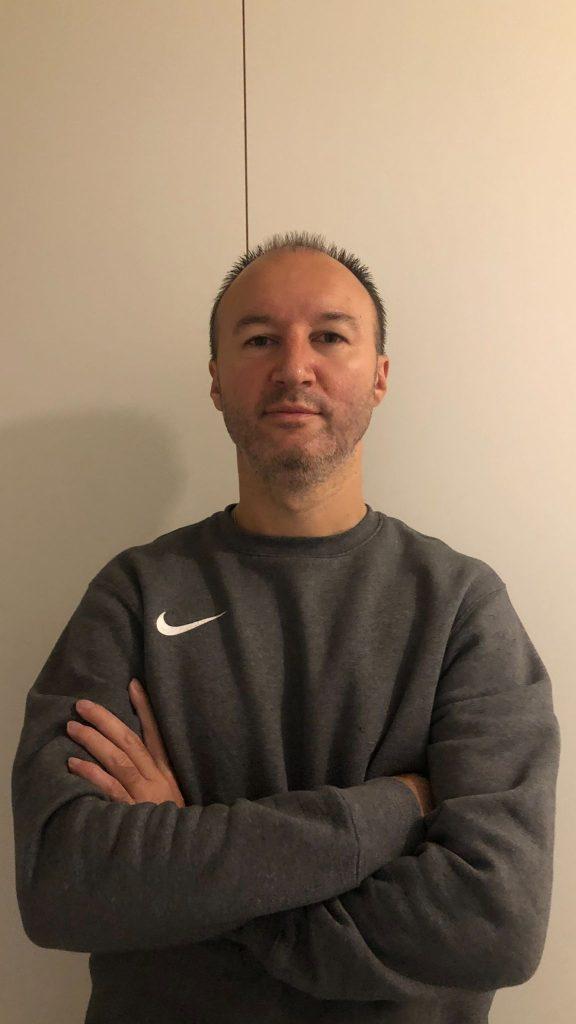 (FOTO) NAKON 3 GODINE U BASELU: Godišnja fešta Posavine Basel u punom sjaju, izvedba "Ero s onoga svijeta" oduševila prepunu dvoranu gostiju zoran lujic, trener posavine