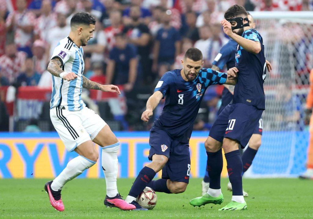 HRVATSKA BEZ FINALA: Argentina slavila s 3:0, hrvatska igra pala nakon sumnjivog jedanaesterca u 32. minuti HRVATSKA BEZ FINALA: Argentina slavila s 3:0, hrvatska igra pala nakon sumnjivog jedanaesterca u 32. minuti
