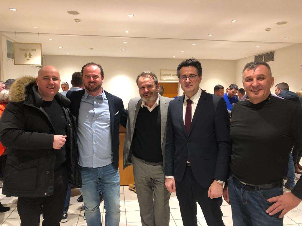 (FOTO i VIDEO) PROSLAVA 50. GODIŠNJICE CROATIJE STUTTGART: Naši očevi nisu ni slutili kako će njihova želja izrasti u nešto veliko! (FOTO i VIDEO) PROSLAVA 50. GODIŠNJICE CROATIJE STUTTGART: Naši očevi nisu ni slutili kako će njihova želja izrasti u nešto veliko!