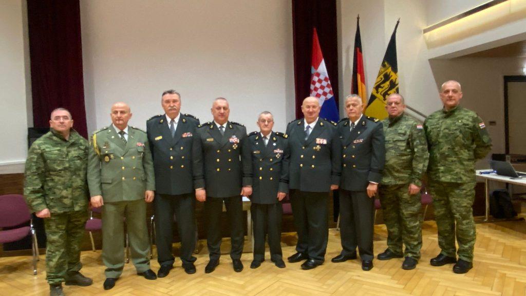 (VIDEO) SKUP U STUTTGARTU: Okupili se hrvatski branitelji i članovi hrvatskih udruga, zajednica...