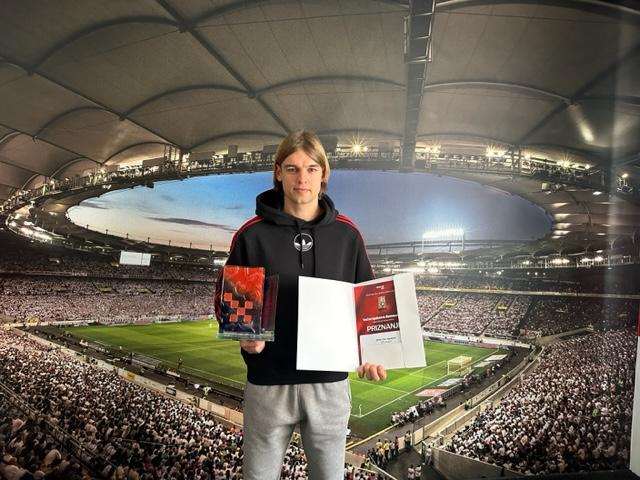 STUTTGART: U subotu "hrvatski bundesligaški derbi" u kojem Borna Sosa dočekuje Niku Kovača STUTTGART: U subotu "hrvatski bundesligaški derbi" u kojem Borna Sosa dočekuje Niku Kovača