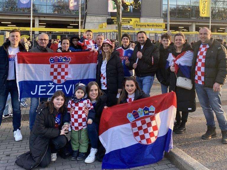 JUNIORSKA LIGA PRVAKA: Hajduk u Dortmundu izbacio Borussiju na jedanaesterce ukupnim rezultatom 9:10 JUNIORSKA LIGA PRVAKA: Hajduk u Dortmundu izbacio Borussiju na jedanaesterce ukupnim rezultatom 9:10