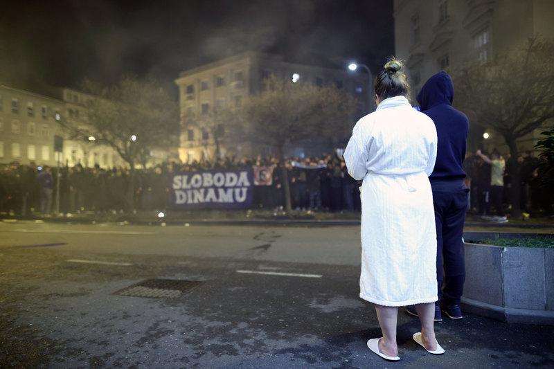 BORBA ZA PREVLAST: Prekinuta Skupština Dinama, "mamićevci" srušili kvorum BORBA ZA PREVLAST: Prekinuta Skupština Dinama, "mamićevci" srušili kvorum