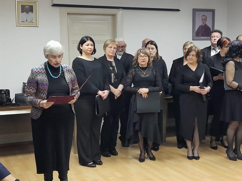 ZAGREB: Otvorena izložba dr. Rajka Fureša u galeriji Hrvatskog katoličkog liječničkog društva