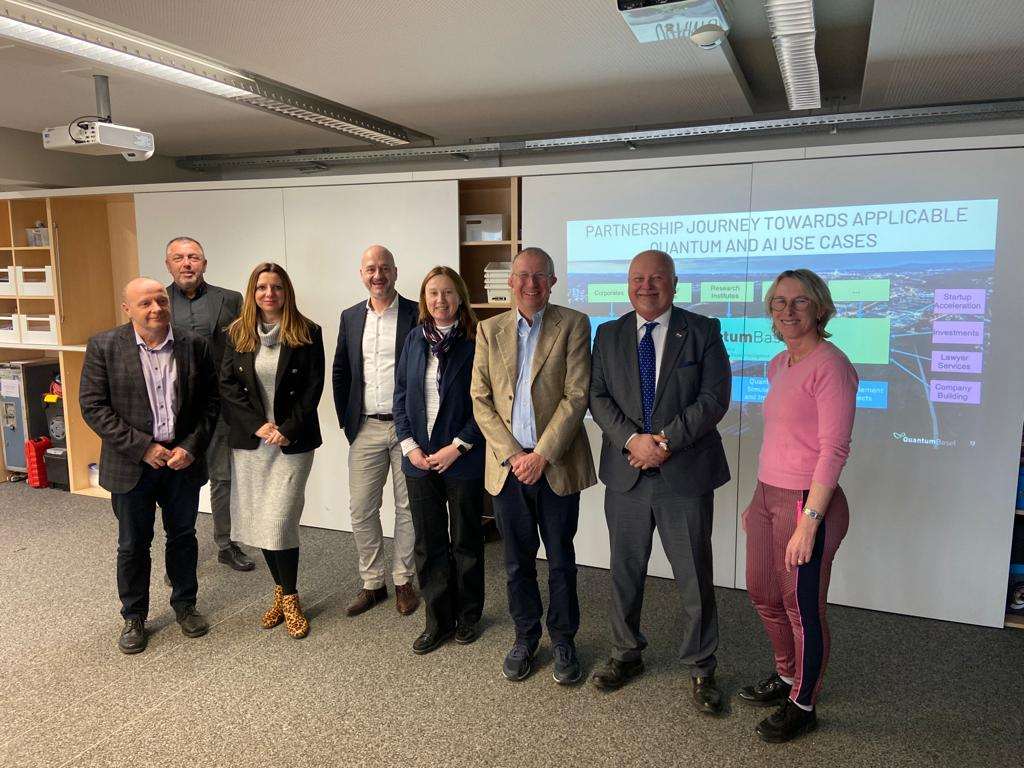 SURADNJA NA MEĐUNARODNIM PROJEKTIMA: Delegacija Fakulteta organizacije i informatike iz Varaždina u posjetu GK RH u Zürichu SURADNJA NA MEĐUNARODNIM PROJEKTIMA: Delegacija Fakulteta organizacije i informatike iz Varaždina u posjetu GK RH u Zürichu