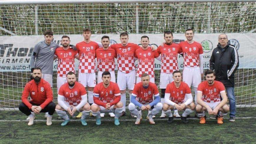 (FOTO) CROATIA BONN SLAVILA NA TEŠKOM GOSTOVANJU: Marko Sinković, koji se vratio u momčad nakon 10 mjeseci od ozljede, svojim pogotkom odlučio derbi (FOTO) CROATIA BONN SLAVILA NA TEŠKOM GOSTOVANJU: Marko Sinković, koji se vratio u momčad nakon 10 mjeseci od ozljede, svojim pogotkom odlučio derbi