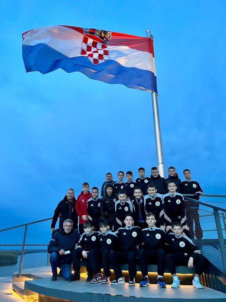 19. MEMORIJAL VUKOVARSKIH BRANITELJA: U14 momčad Hrvati iz Njemačke i Švedske upisali i drugu pobjedu, njihovi vršnjaci iz Austrije i Švicarske uzeli bod Hajduku, momčadi Hrvata iz Australije i Sj. Amerike upisali i drugi poraz