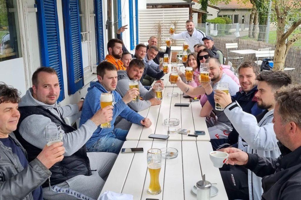 (FOTO) SLAVLJE U MÜNCHENU: Druga momčad Croatije izborila viši rang natjecanja (FOTO) SLAVLJE U MÜNCHENU: Druga momčad Croatije izborila viši rang natjecanja