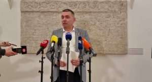 DODIKOV POSJET IZAZVAO NEVIĐENU REAKCIJU HRVATSKIH POLITIČARA: Milanović kaže kako je sve uredno i kako je MUP sve znao, ministar Božinović tvrdi da nije imao pojma DODIKOV POSJET IZAZVAO NEVIĐENU REAKCIJU HRVATSKIH POLITIČARA: Milanović kaže kako je sve uredno i kako je MUP sve znao, ministar Božinović tvrdi da nije imao pojma
