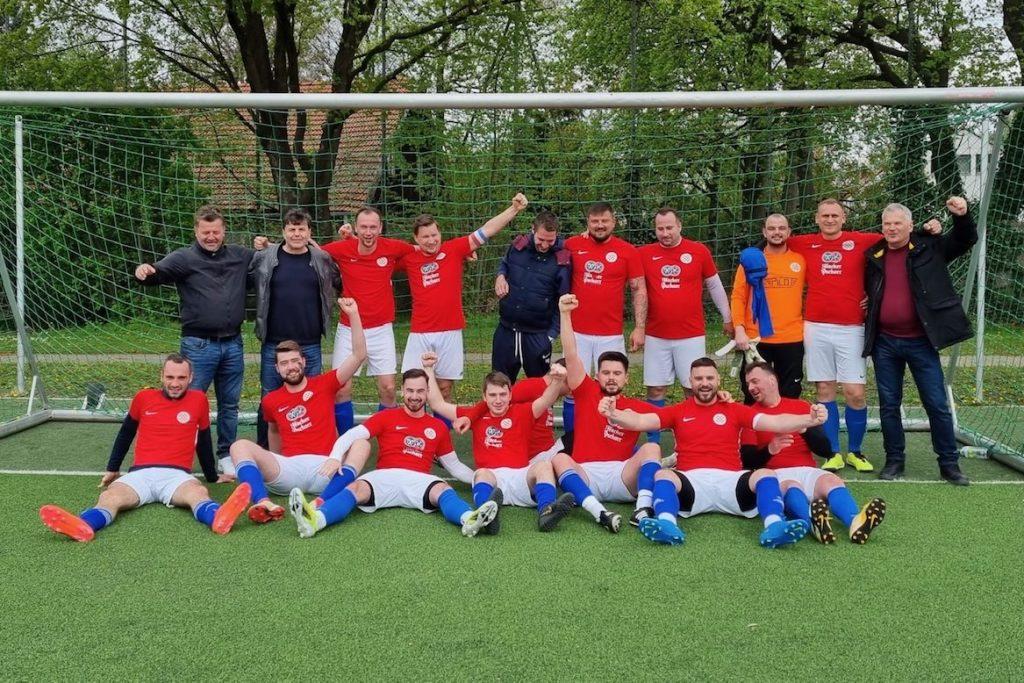 (FOTO) SLAVLJE U MÜNCHENU: Druga momčad Croatije izborila viši rang natjecanja (FOTO) SLAVLJE U MÜNCHENU: Druga momčad Croatije izborila viši rang natjecanja