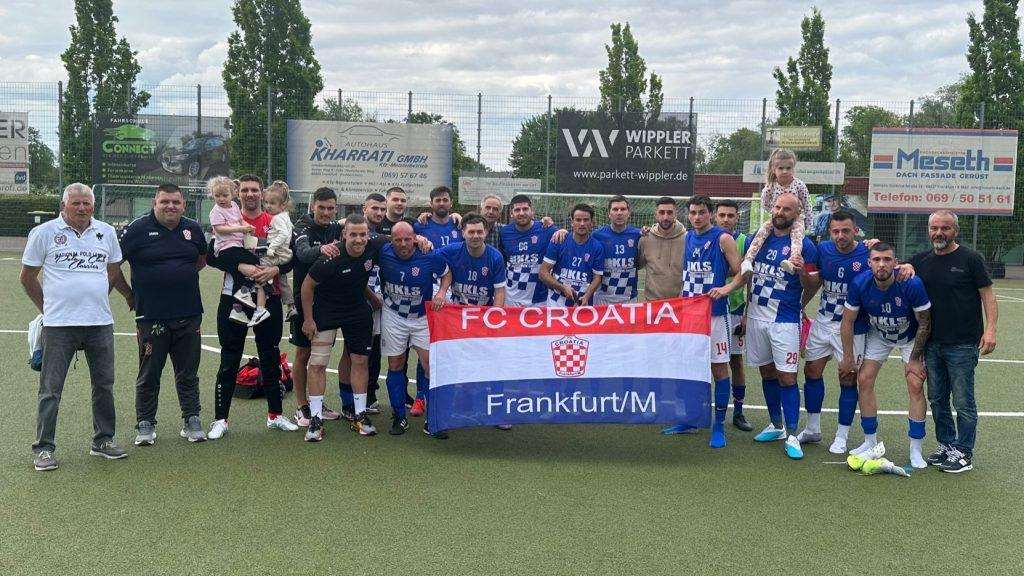 CROATIA FRANKFURT PONOVNO NA POBJEDNIČKOM KOLOSIJEKU: Momčad Kosova od težeg poraza spasio odlični vratar CROATIA FRANKFURT PONOVNO NA POBJEDNIČKOM KOLOSIJEKU: Momčad Kosova od težeg poraza spasio odlični vratar