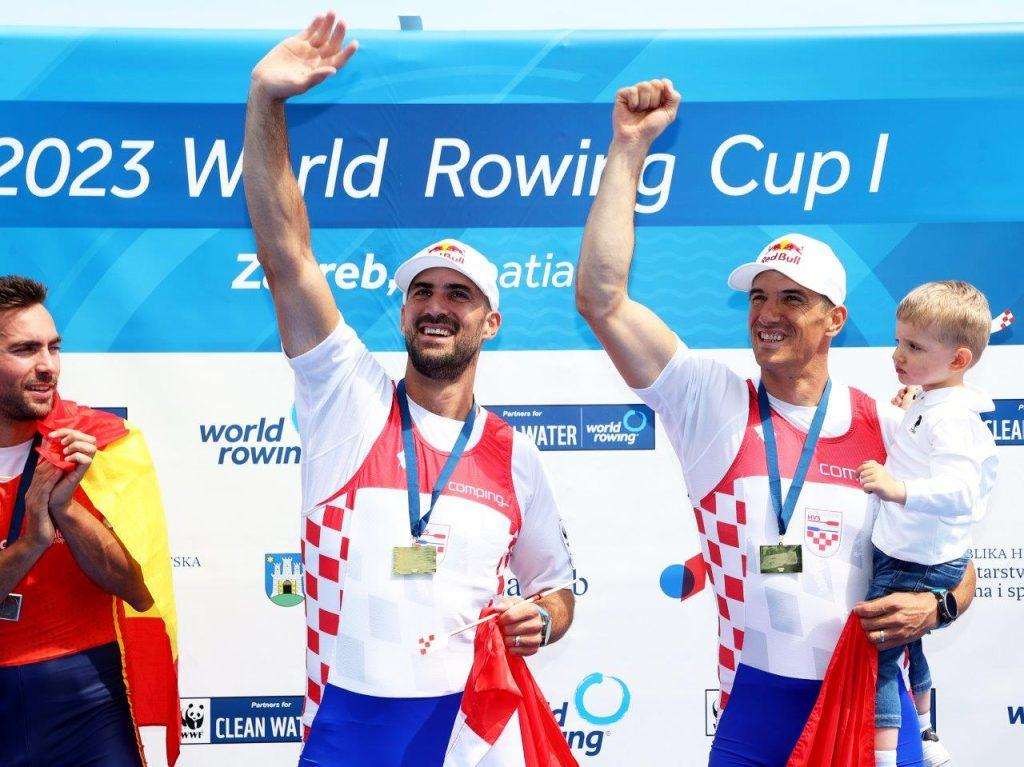 (FOTO) PONOS HRVATSKOG SPORTA: Braća Sinković izjavili kako im je ova 50. medalja jedna od najdražih