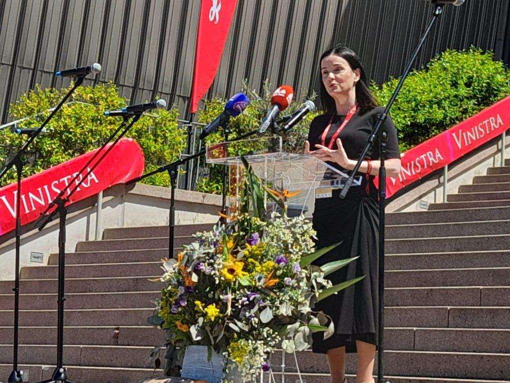 SVEČANO OTVORENA VELIKA MANIFESTACIJA "VINISTRA": Okupilo se više od osamdeset istarskih vinara SVEČANO OTVORENA VELIKA MANIFESTACIJA "VINISTRA": Okupilo se više od osamdeset istarskih vinara