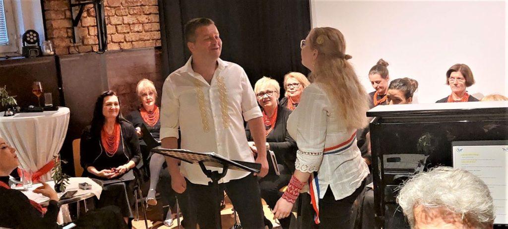 PROLJETNI KONCERT: Zbor “Otvorena srca” i gosti oduševili bečku publiku PROLJETNI KONCERT: Zbor “Otvorena srca” i gosti oduševili bečku publiku