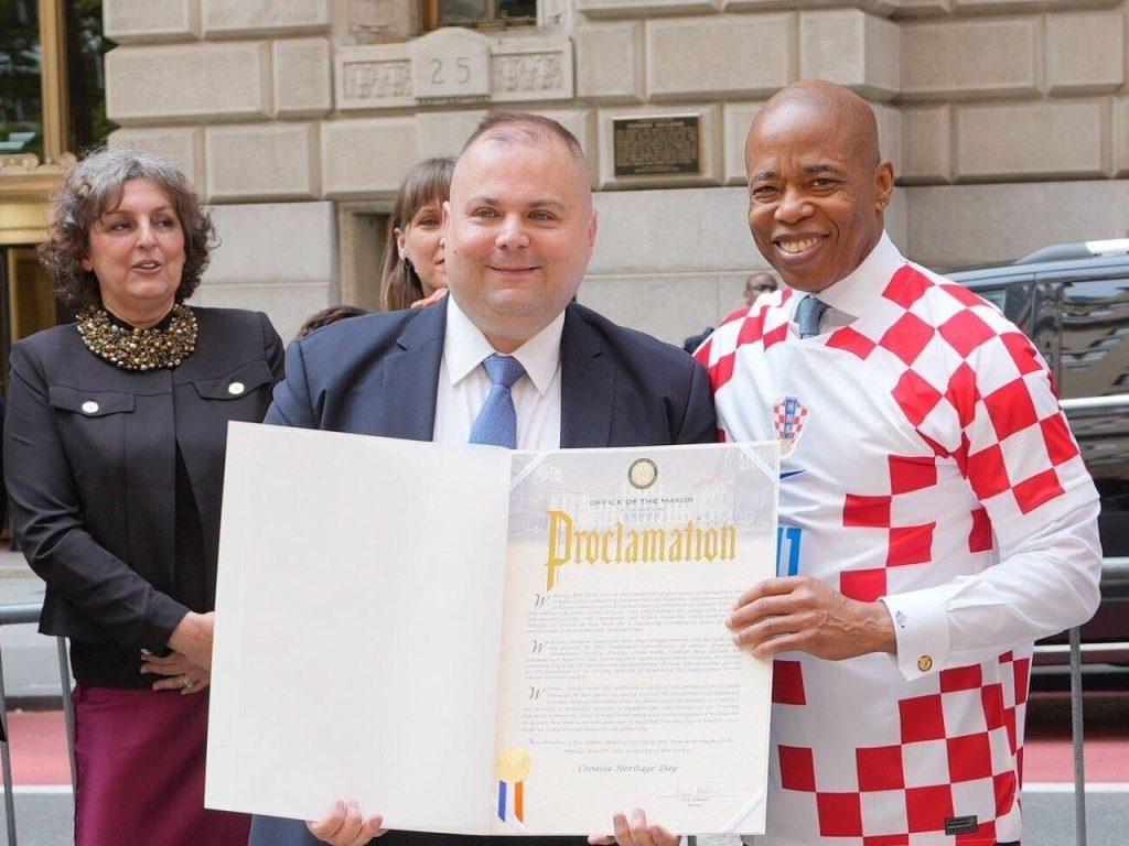 HRVATI AMERIKE U POSEBNOM RASPOLOŽENJU: Otvoreni Dani hrvatske baštine u New Yorku te Hrvatski kulturni tjedan u Los Angelesu HRVATI AMERIKE U POSEBNOM RASPOLOŽENJU: Otvoreni Dani hrvatske baštine u New Yorku te Hrvatski kulturni tjedan u Los Angelesu