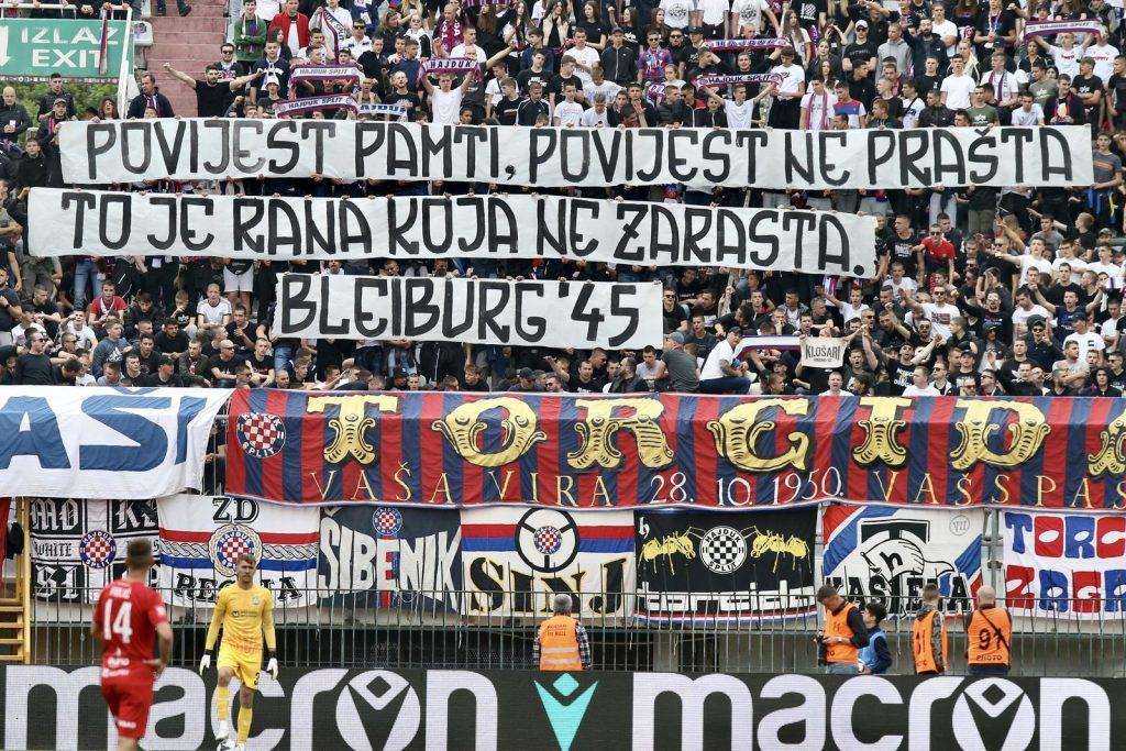 TORCIDA I BAD BLUE BOYSI IZVJESILI TRANSPARENTE U SPOMEN NA ŽRTVE BLEIBURŠKE TRAGEDIJE: Povijest pamti, povijest ne prašta, to je rana koja ne zarasta TORCIDA I BAD BLUE BOYSI IZVJESILI TRANSPARENTE U SPOMEN NA ŽRTVE BLEIBURŠKE TRAGEDIJE: Povijest pamti, povijest ne prašta, to je rana koja ne zarasta