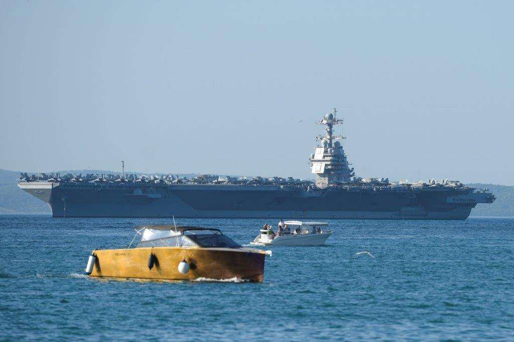 PONOS AMERIČKE MORNARICE: U Split uplovio najveći ratni brod, američki nosač aviona USS Gerald R. Ford PONOS AMERIČKE MORNARICE: U Split uplovio najveći ratni brod, američki nosač aviona USS Gerald R. Ford