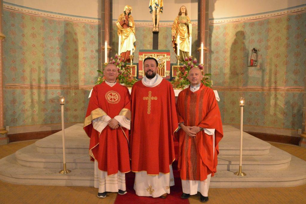 REUTLINGEN: Proslavljena 25. obljetnica svećeničkog ređenja vlč. Andrije Župarića REUTLINGEN: Proslavljena 25. obljetnica svećeničkog ređenja vlč. Andrije Župarića