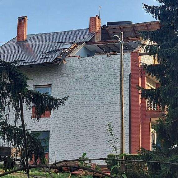 SNAŽNO NEVRIJEME I NA SJEVERU I ISTOKU HRVATSKE: Oštećeni objekti, prekidi električne energije...