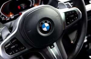 PROPALA KLIMATSKA TUŽBA: Sud odbacio pokušaj zabrane BMW-u i Mercedesu prodaju novih automobila s motorima s unutarnjim izgaranjem PROPALA KLIMATSKA TUŽBA: Sud odbacio pokušaj zabrane BMW-u i Mercedesu prodaju novih automobila s motorima s unutarnjim izgaranjem