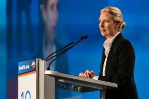 ELON MUSK U JAVLJANJU ZA AfD: Predizbornom skupu u Halleu poručio kako je „AfD najveća nada za Njemačku“, Alice Weidel opet najavljivala „reemigracije“ Alice Weidel na skupu AfD-a (ILUSTRACIJA) / Foto: Kr. Kobanović
