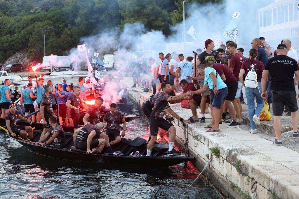 METKOVIĆ: Lađari "Zagreba" pobjednici 26. Maraton lađa, druga je posada Slivna, a treći su kominski Gusari maraton Ladja